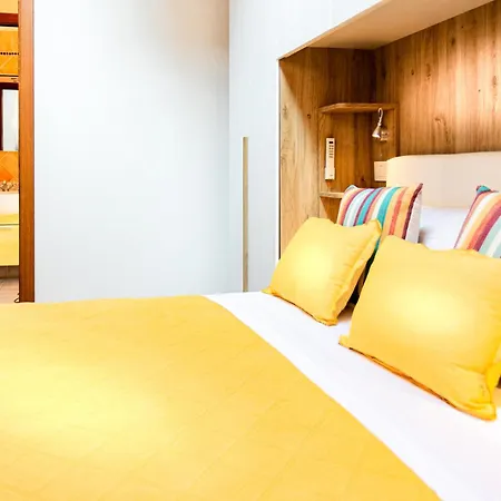Il Castellare Apartment *